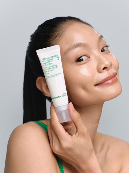Sérum solaire hydratant au thé vert et à l’acide hyaluronique